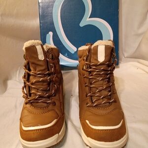 BareTraps Tan Ankle Boots with Cream Trim